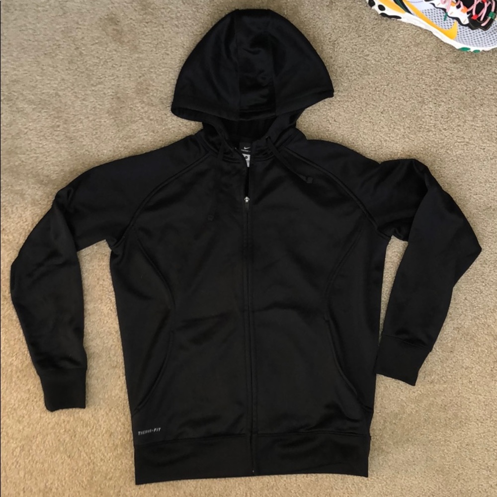 Boys Nike therma fit hoodie